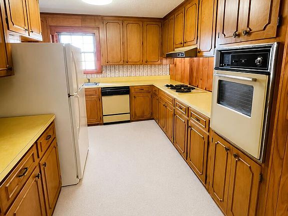 4th image of 304 Redwood Rd