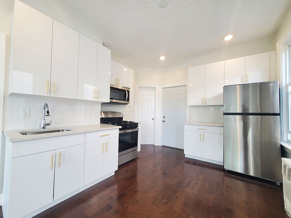 1st image of 181 Lexington Ave #3R