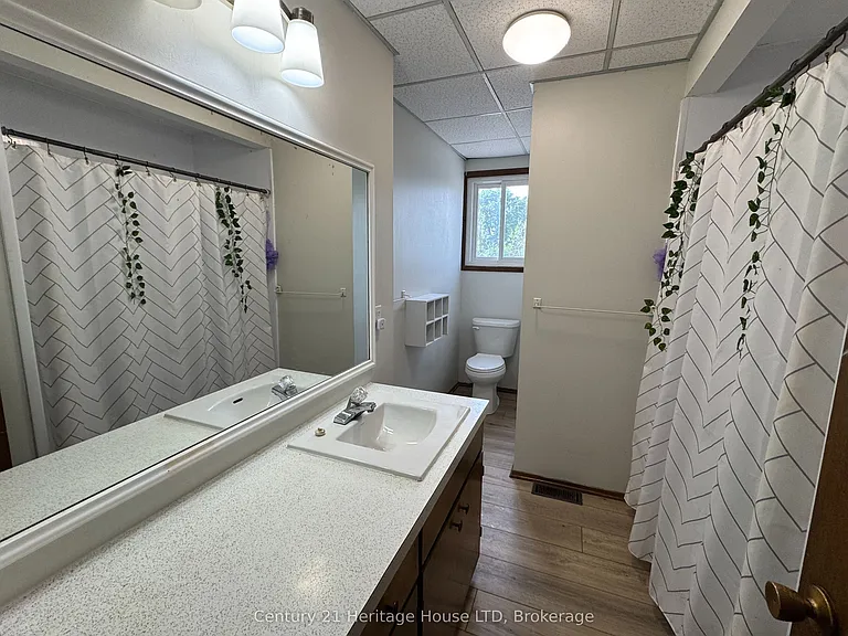 7 Klauck St #1 — Photo 9