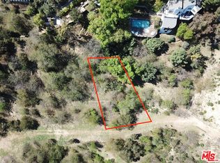 3895 N Hopevale Dr, Sherman Oaks, CA 91403