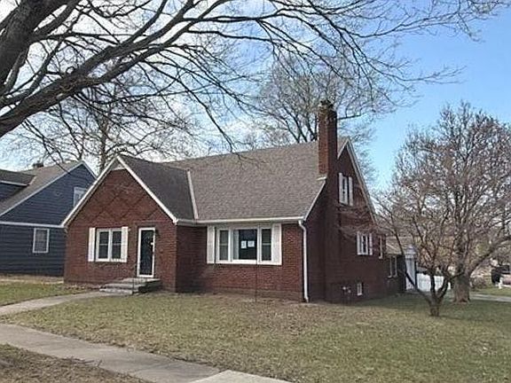 2nd image of 1700 Olive St