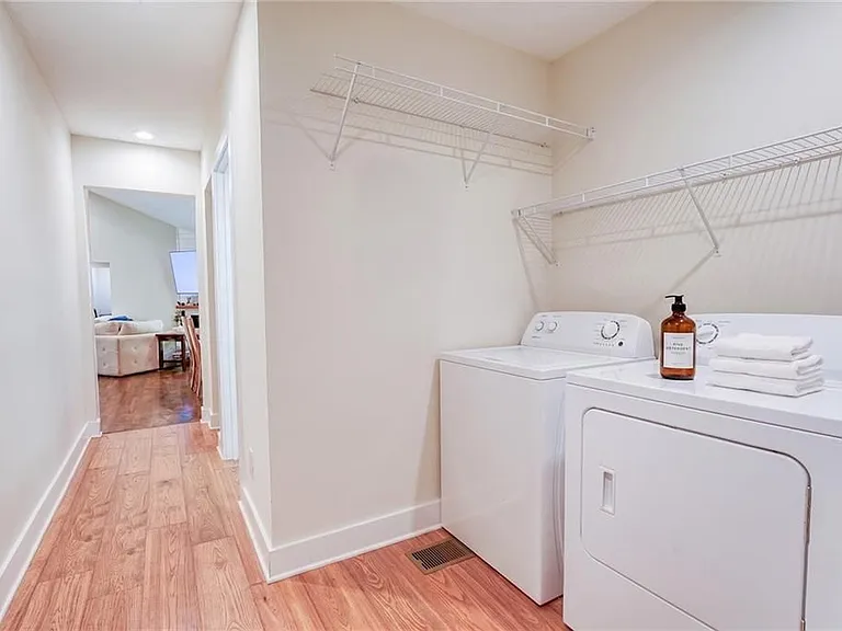 3076 McCully Dr — Photo 14