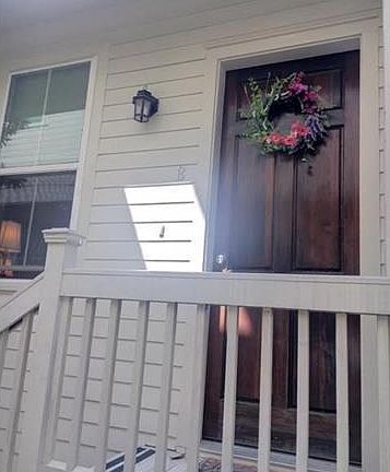 3rd image of 4422 La Salle St #B