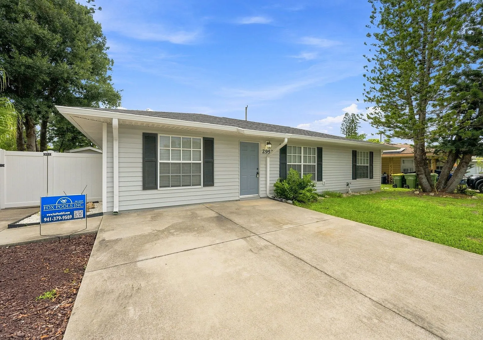 3-Bed/2-Bath Sarasota Gem: Private Pool & Central Location!! — Photo 2