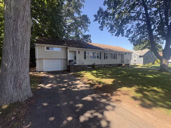 69 Parkside Ter #69, Meriden, CT 06450