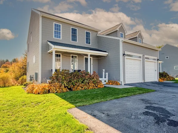 69 Saw Mill Ln #69, Hanson, MA 02341