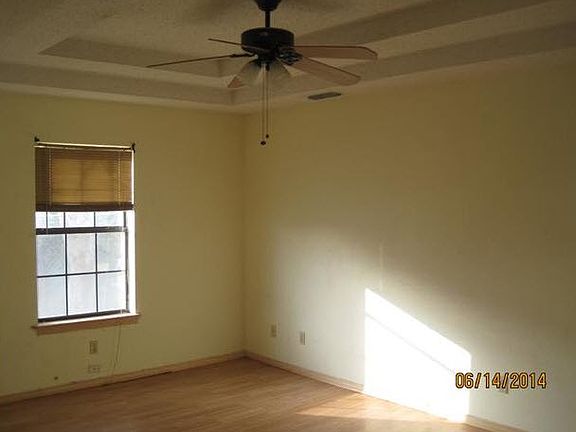 2nd image of 415 Reid Dr