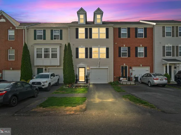 16 Natural Way, Martinsburg, WV 25404