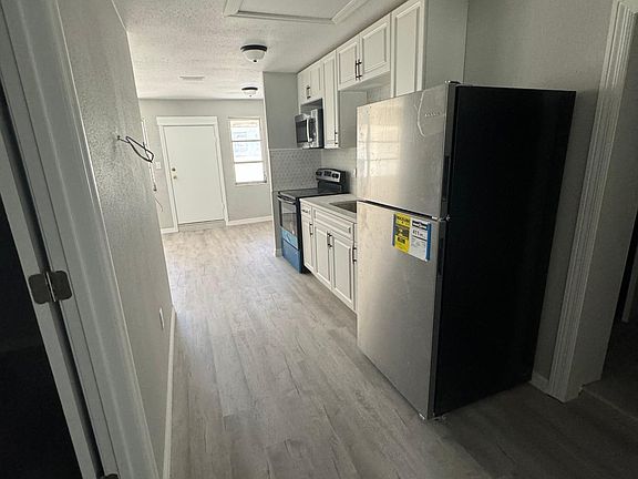 5th image of 16 W Kelly St #16