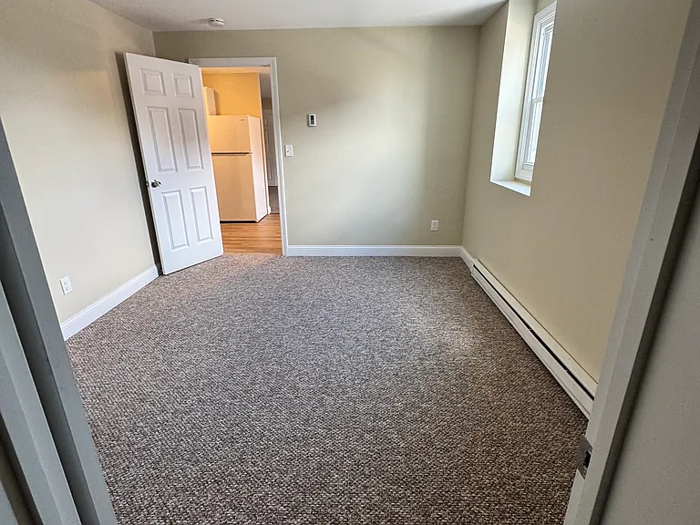 200 Bank St #2 — Photo 5