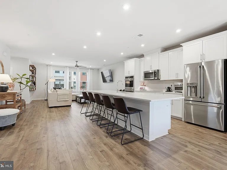 44617 Wolfhound Sq — Photo 7