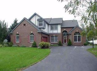 4088 Split Rail Ln, Fenton, MI 48430