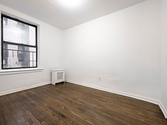 2nd image of 341 W 45th St APT 200