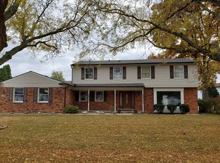 27449 Beacon Sq, Farmington Hills, MI 48336
