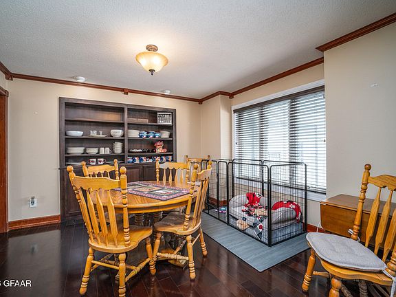 3rd image of 2519 Saint Andrews Dr NW