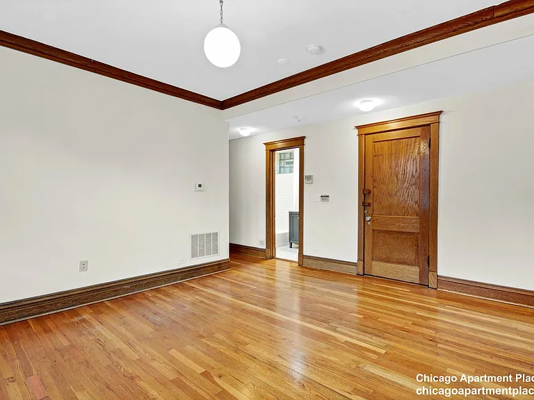 3600 N Hermitage Ave #2 — Photo 11