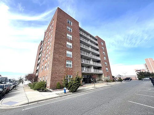 855 E Broadway #6G Photo 1