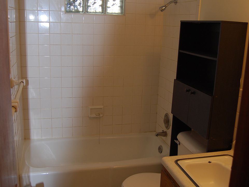 2nd image of 1529 S 21st St APT 3