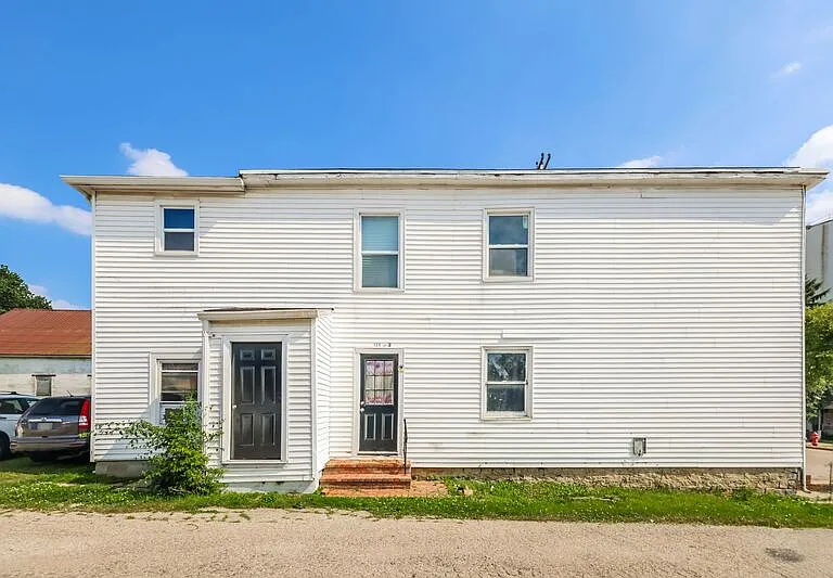 124 S Chillicothe St #4 — Photo 1