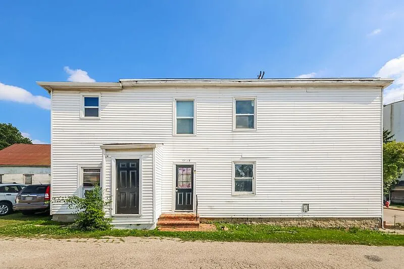 124 S Chillicothe St #4