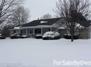 605 Northwood Dr, Mahomet, IL