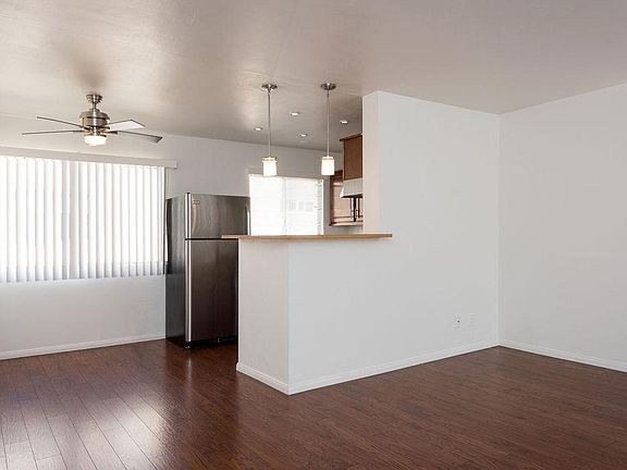 5th image of 1038 Turquoise St APT 16