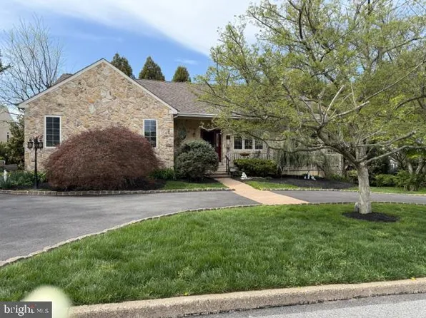 1416 Harry St, Conshohocken, PA 19428