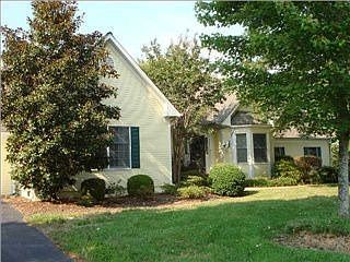 3rd image of 1008 Southbridge Ln