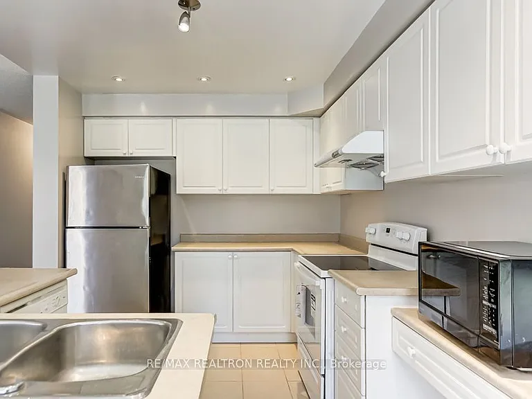 20 Raintree Dr — Photo 13