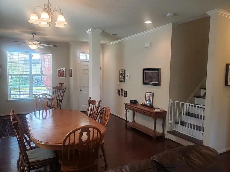 328 Cherry St — Photo 5