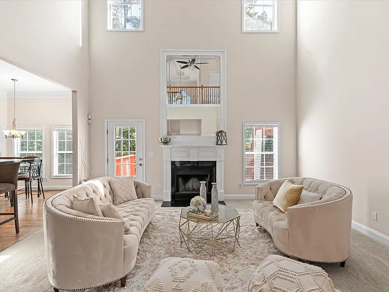 3113 Brians Creek Dr SE — Photo 2