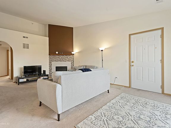 3rd image of 16610 Liberty Cir Unit 3S