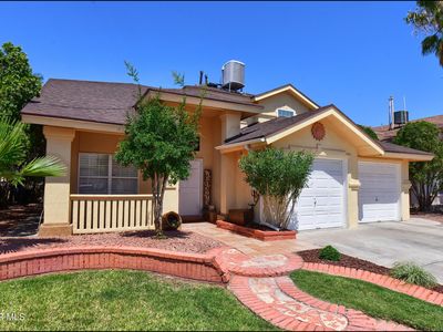 2021 Shadow Ridge Dr, El Paso, TX, 79938