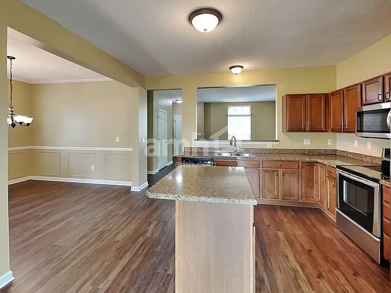 135 Springer Woods Blvd — Photo 4
