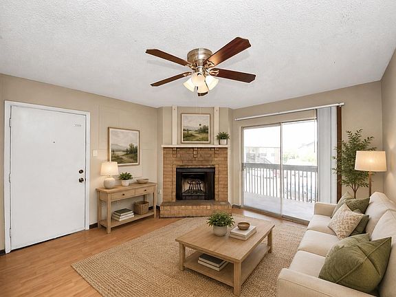 3rd image of 1500 Bay Area Blvd #295