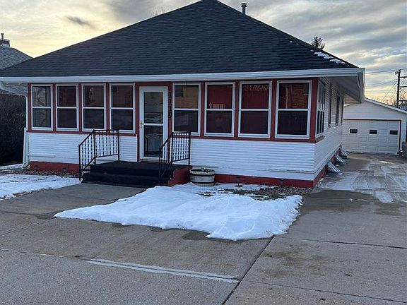 2nd image of 1119 Avenue B