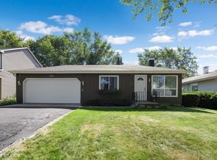 5418 W Lake Shore Dr, Oakwood Hills, IL 60013