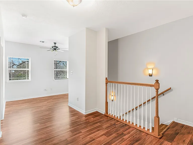 3933 John Sharp Pkwy #A — Photo 15