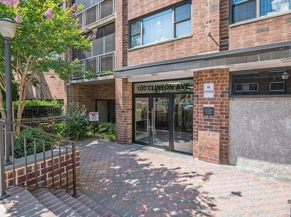 100 Clinton Avenue #2X, Mineola, NY 11501