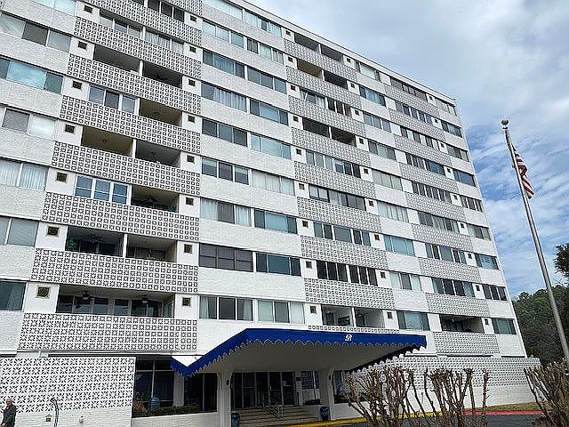 1st image of 740 Weston Rd #306