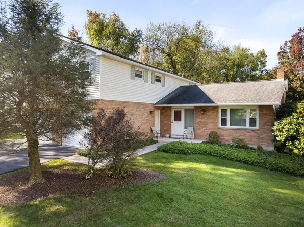 524 Midvale Rd, Vestal, NY 13850