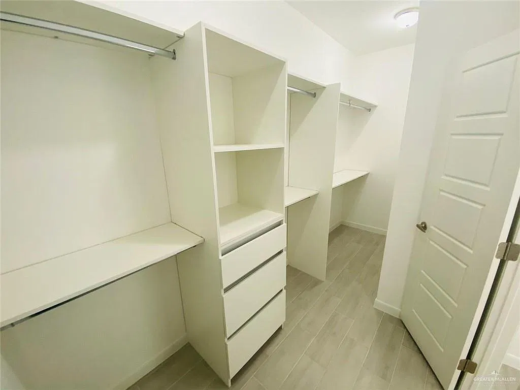 3 bed, 2.0 bath, 1135 sqft, $1,175 — Photo 4