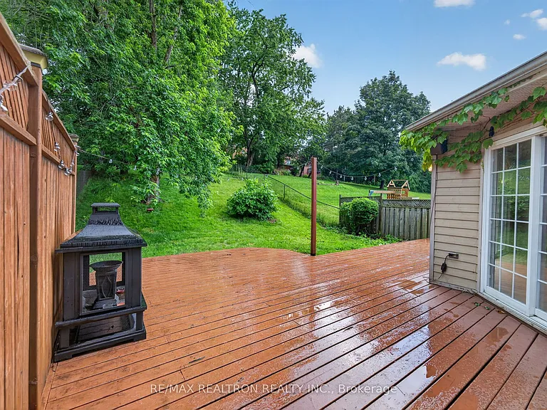 49 Meekings Dr — Photo 46