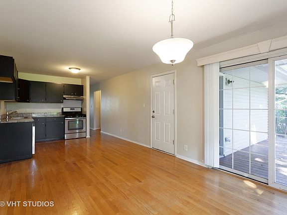 5th image of 703 Wildwood Ln