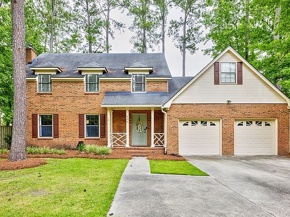 2nd image of 903 Williamsburg Dr