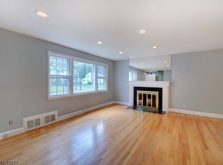 41 Brookside Ave, Livingston, NJ 07039