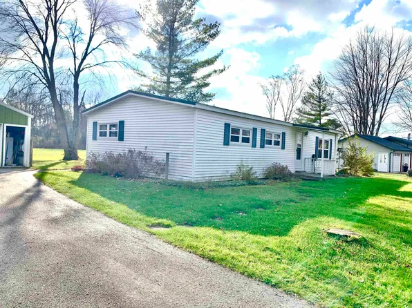 2987 Broka Dr, Beaverton, MI 48612