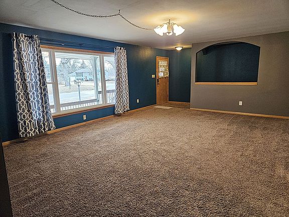 Living Room/ Front Entry