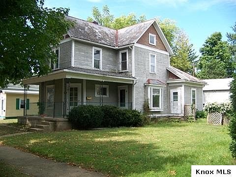 2nd image of 905 W Vine St