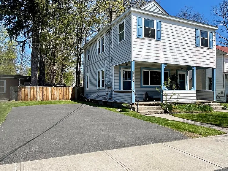 102 Sullivan St #1 — Photo 1